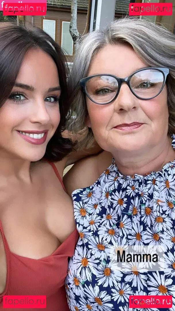 Georgia May Foote Onlyfans Photo Gallery 