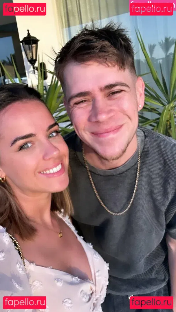 Georgia May Foote Onlyfans Photo Gallery 