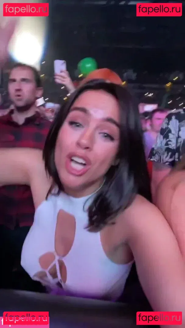 Georgia May Foote Onlyfans Photo Gallery 