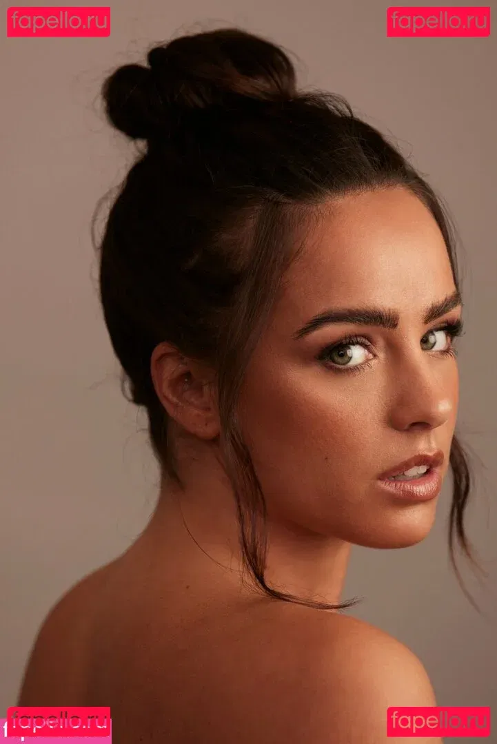 Georgia May Foote Onlyfans Photo Gallery 
