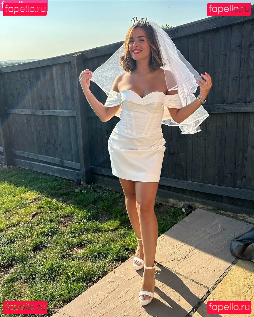 Georgia May Foote Onlyfans Photo Gallery 