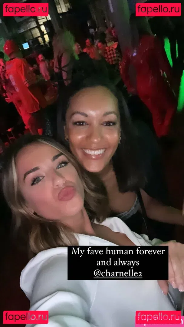 Georgia May Foote Onlyfans Photo Gallery 