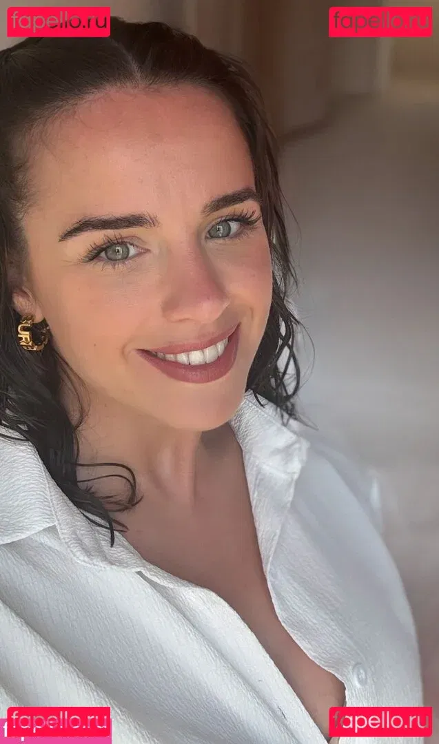 Georgia May Foote Onlyfans Photo Gallery 