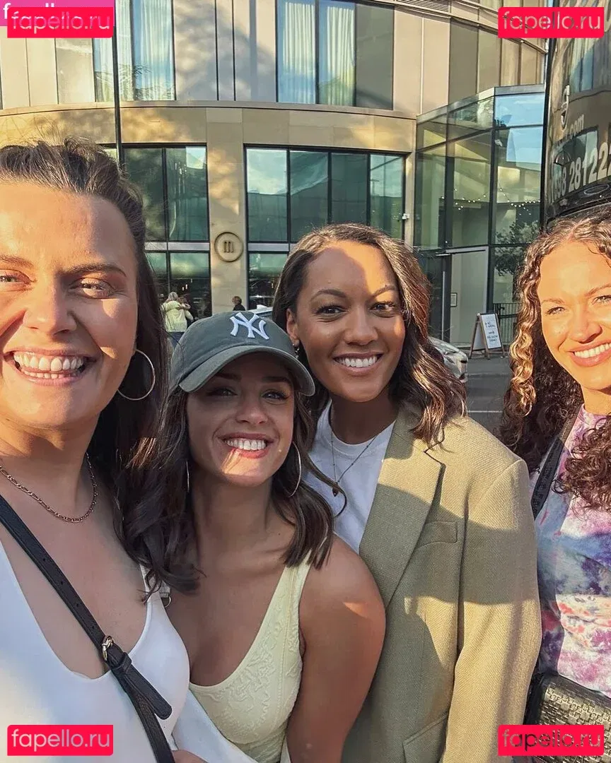 Georgia May Foote Onlyfans Photo Gallery 