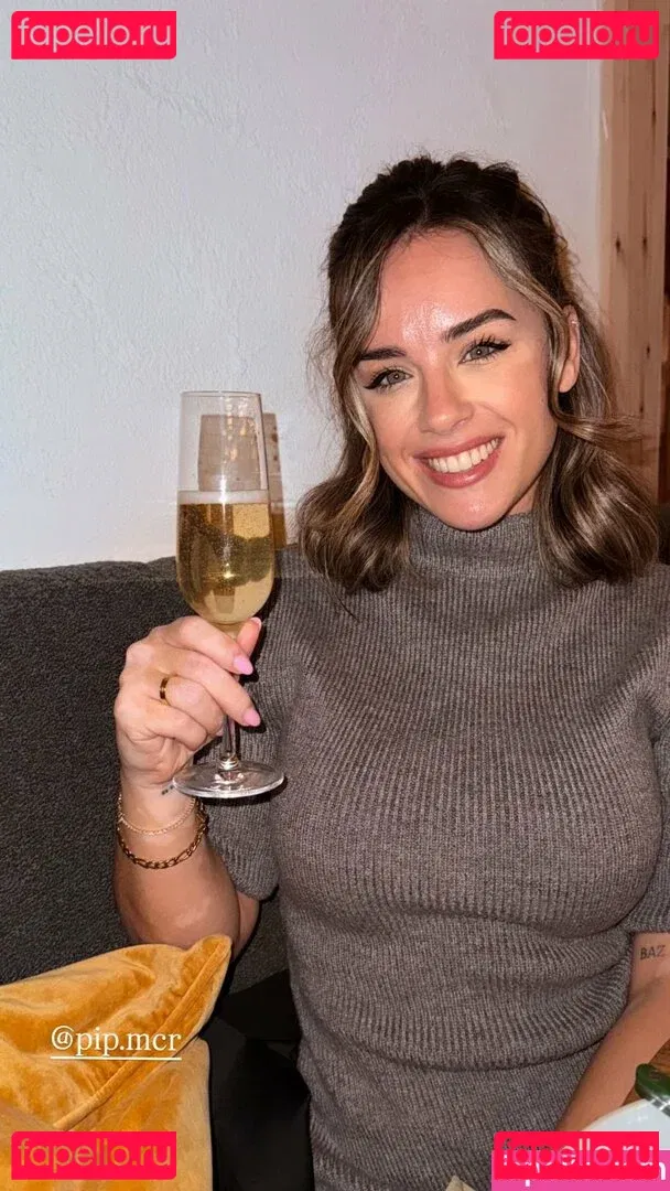 Georgia May Foote Onlyfans Photo Gallery 