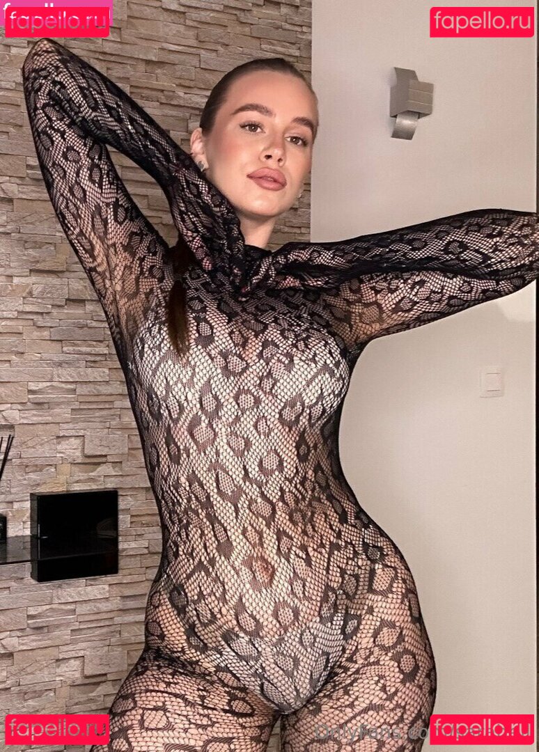 sarabeil Nude Onlyfans Photo 27