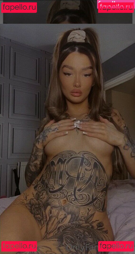 Ambsky Nude Onlyfans Photo 3