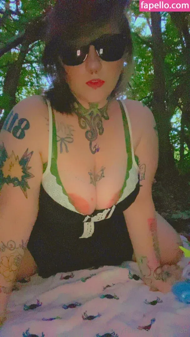 yor.uwu Onlyfans Photo Gallery 