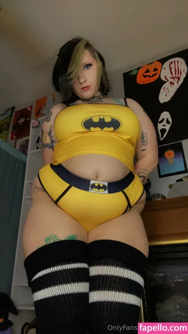 yor.uwu Onlyfans Photo Gallery 