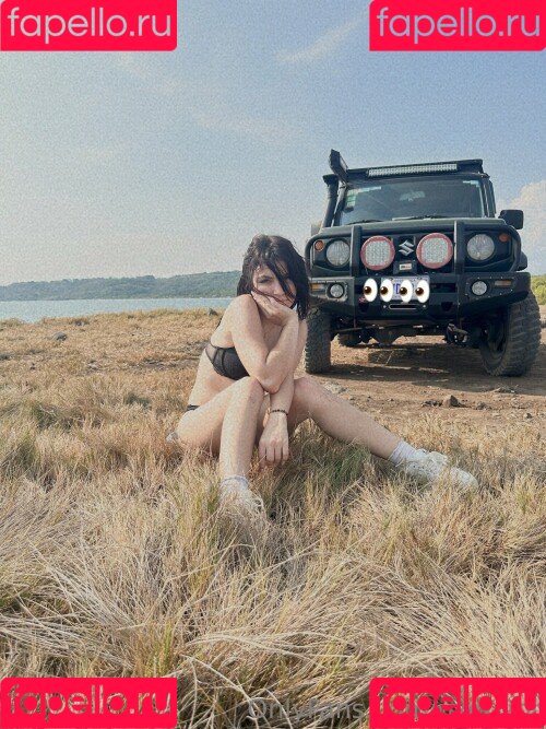 yor.uwu Onlyfans Photo Gallery 