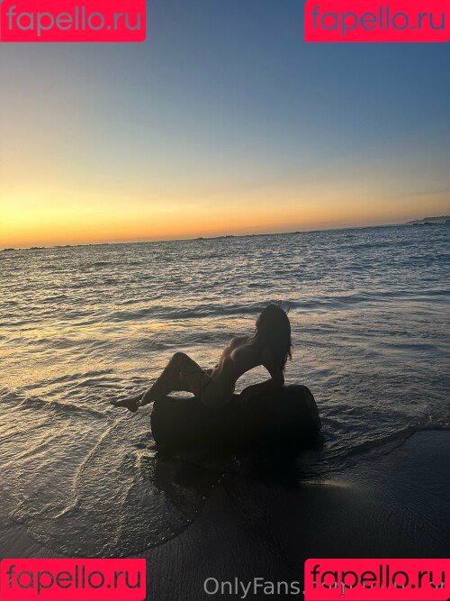 yor.uwu Onlyfans Photo Gallery 