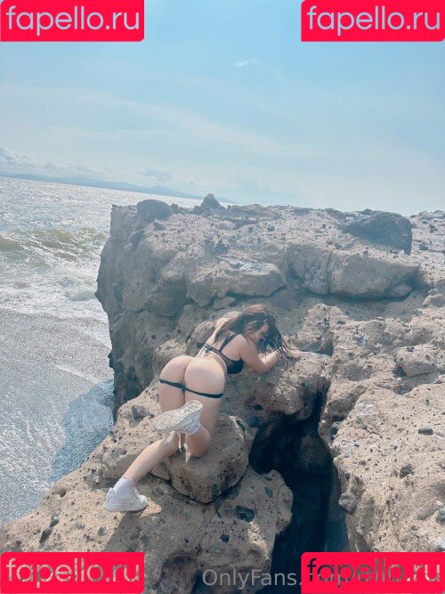 yor.uwu Onlyfans Photo Gallery 