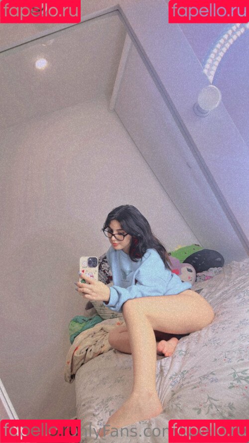 yor.uwu Onlyfans Photo Gallery 