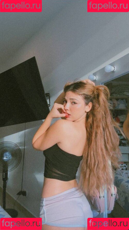 yor.uwu Onlyfans Photo Gallery 