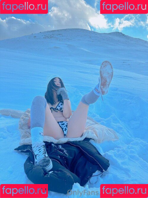 yor.uwu Onlyfans Photo Gallery 