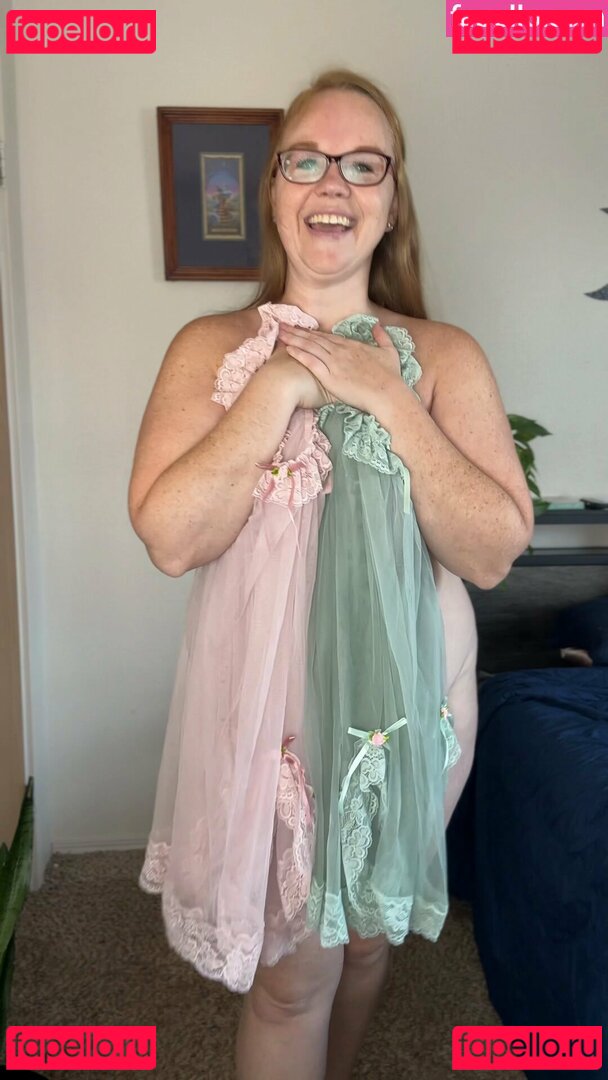 emmberrosalyn Nude Onlyfans Photo 8