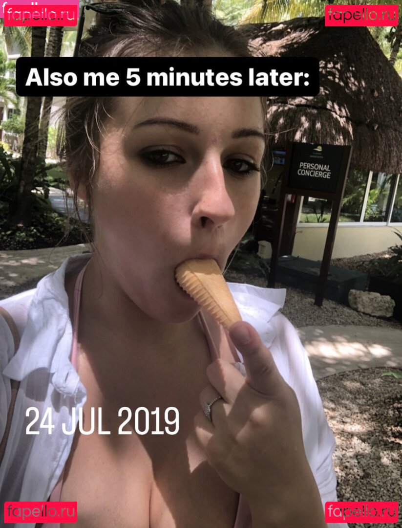 Chloe Smart Nude Onlyfans Photo 9