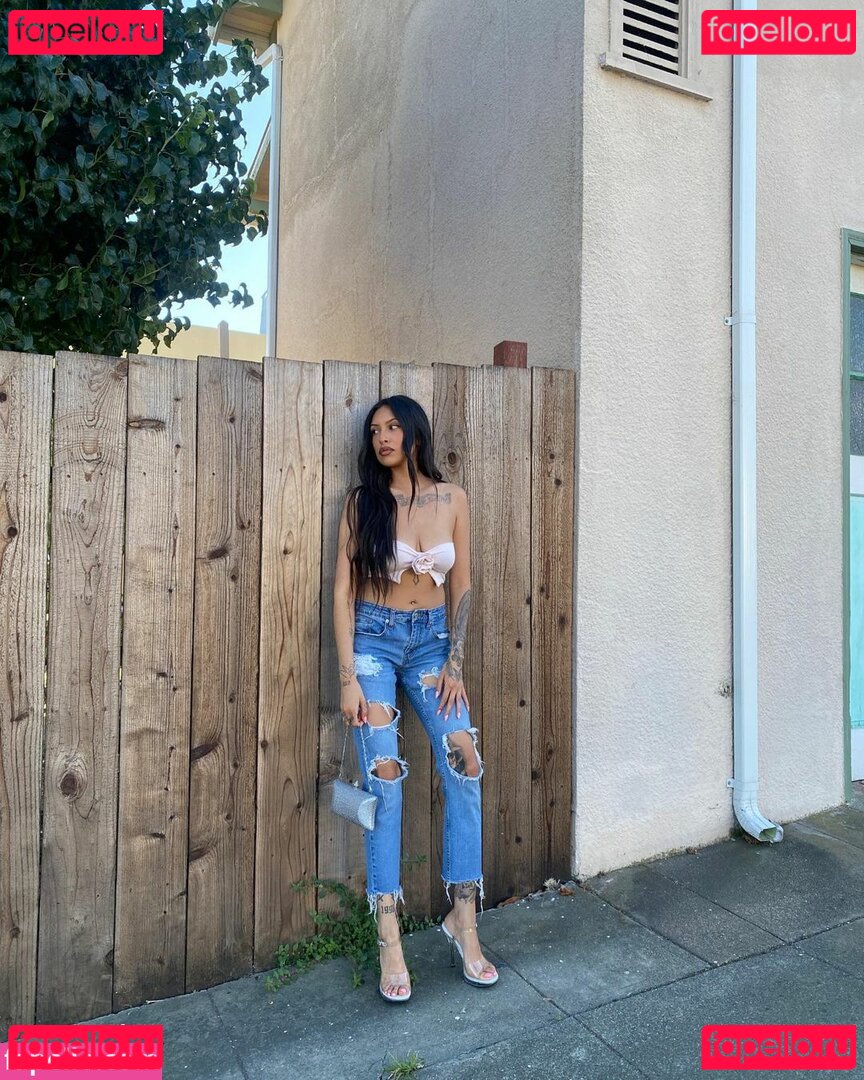 Listapia Nude Onlyfans Photo 3