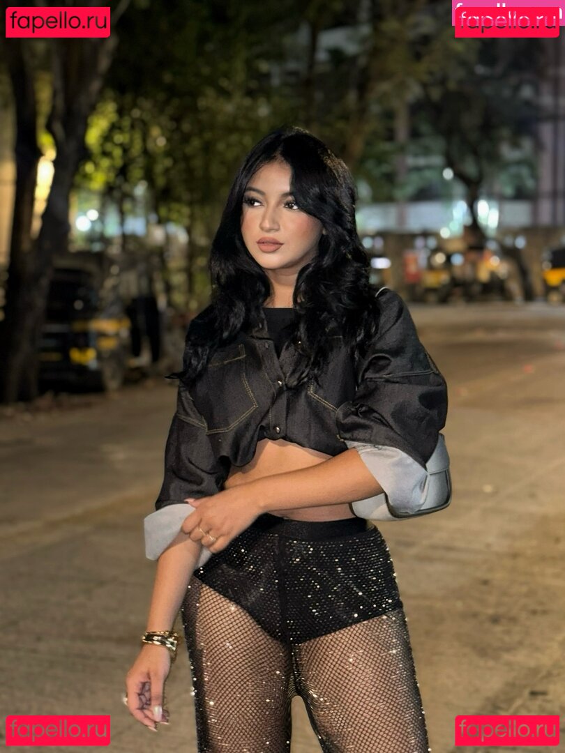 Eva Giri Nude Onlyfans Photo 4