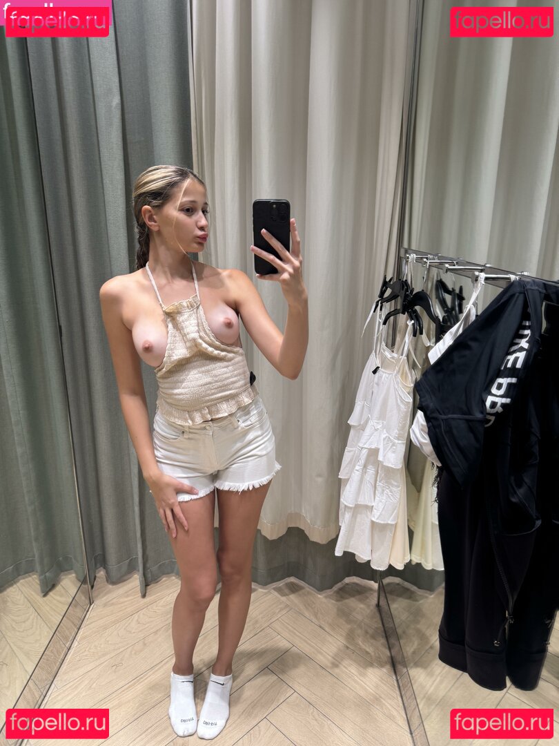 Mila Voss Nude Onlyfans Photo 28