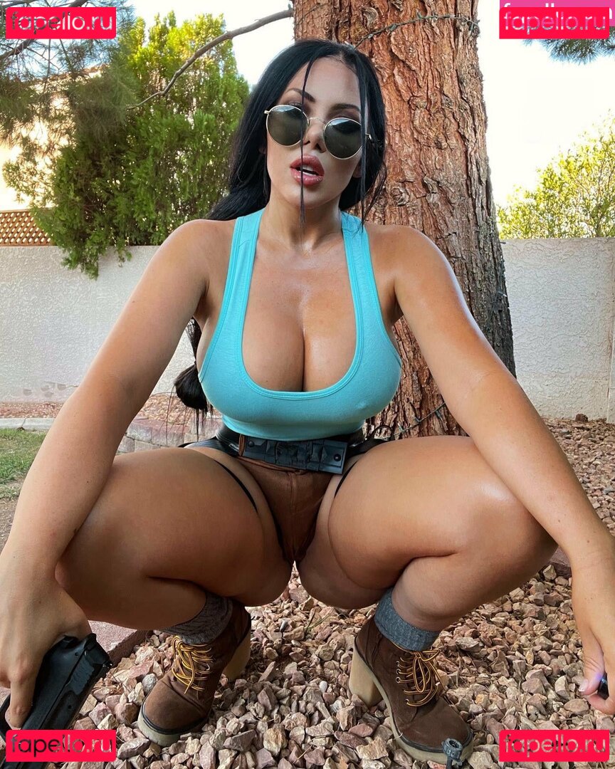 Lara Croft Nude Onlyfans Photo 36