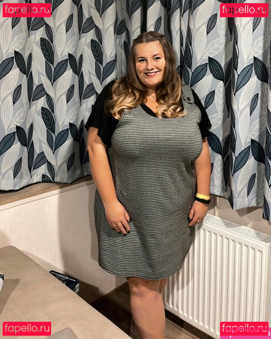 Rosie Wise Nude Onlyfans Photo 6