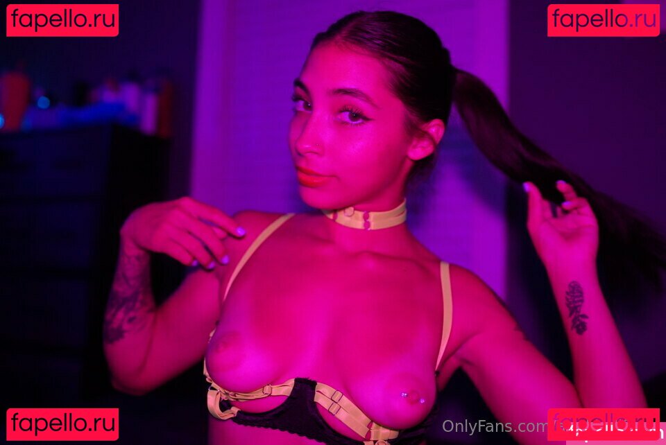 Ana Khalifa Nude Onlyfans Photo 15