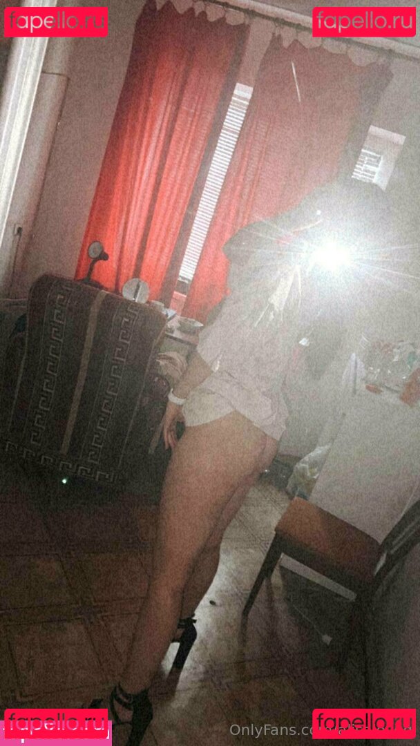 alisakiskis Nude Onlyfans Photo 4