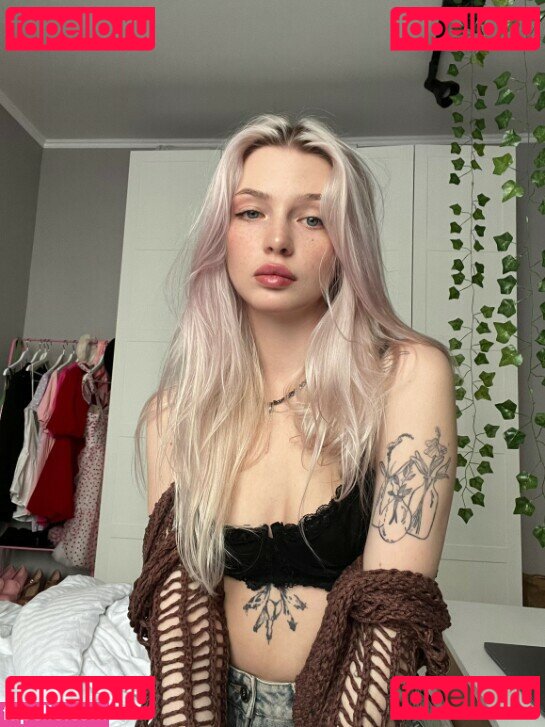 alisatvoya Nude Onlyfans Photo 17