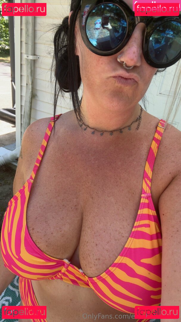 emobabe1331 Nude Onlyfans Photo 3