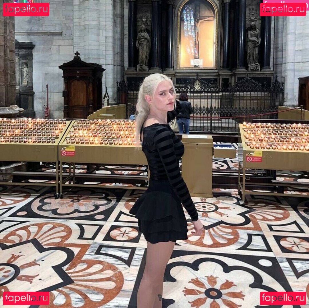 Dasha Volkova Nude Onlyfans Photo 3