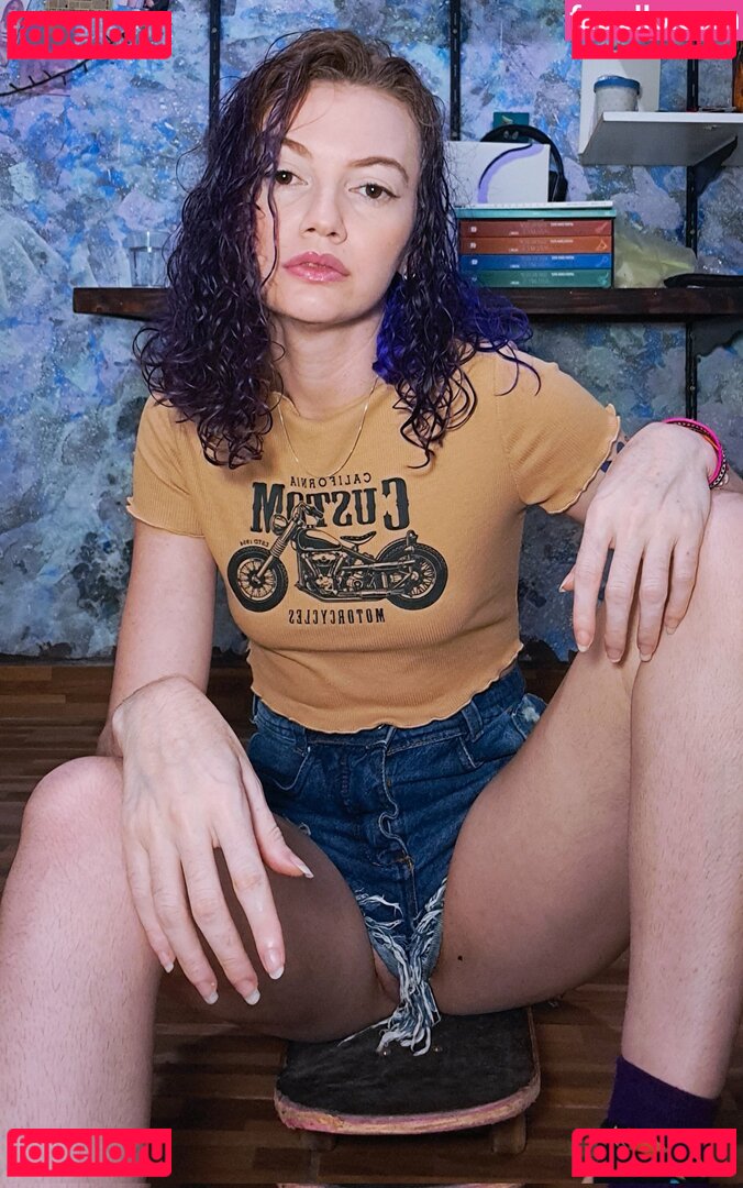 Allie Lunas Nude Onlyfans Photo 14