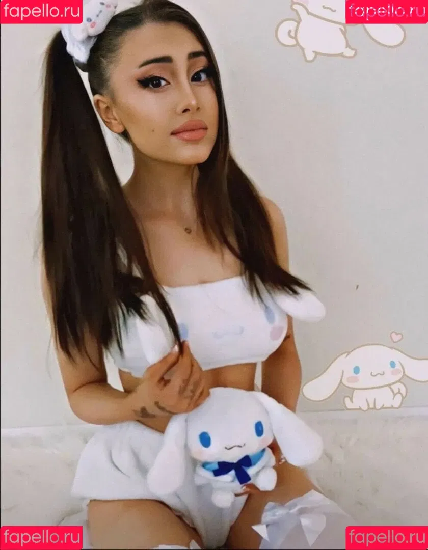 Paige Niemann Onlyfans Photo Gallery 