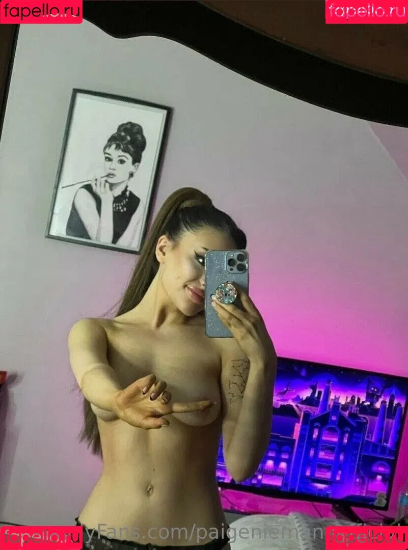 Paige Niemann Onlyfans Photo Gallery 