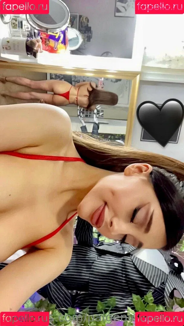 Paige Niemann Onlyfans Photo Gallery 