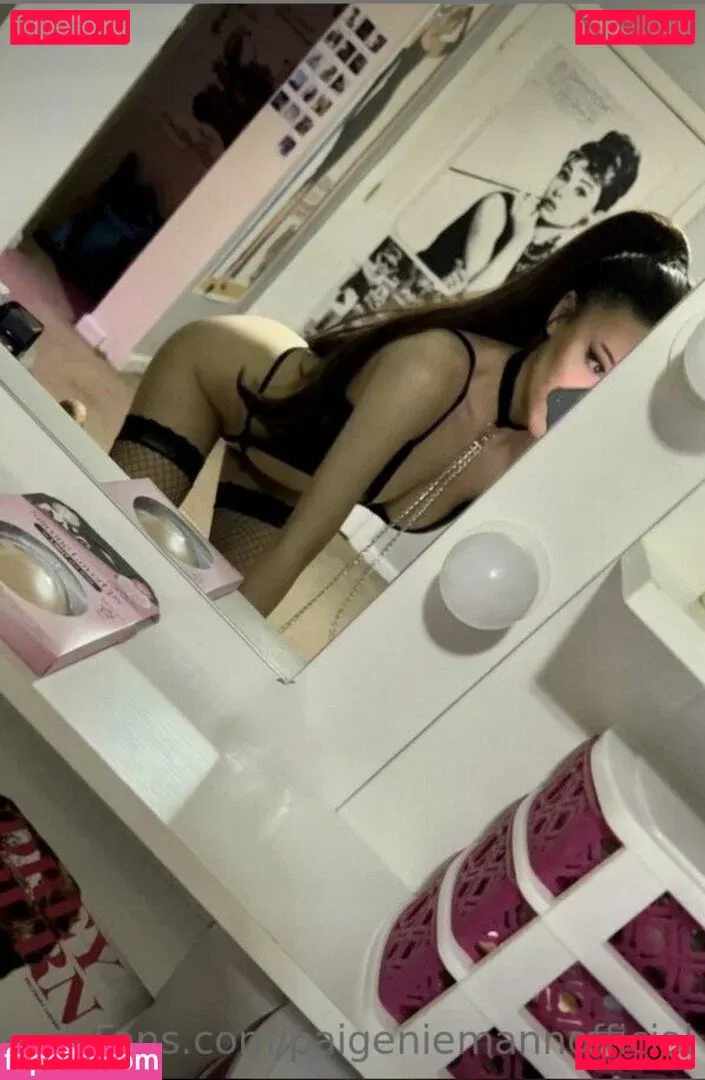 Paige Niemann Onlyfans Photo Gallery 