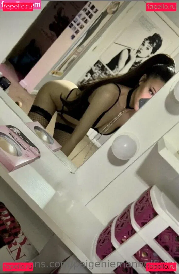 Paige Niemann Onlyfans Photo Gallery 