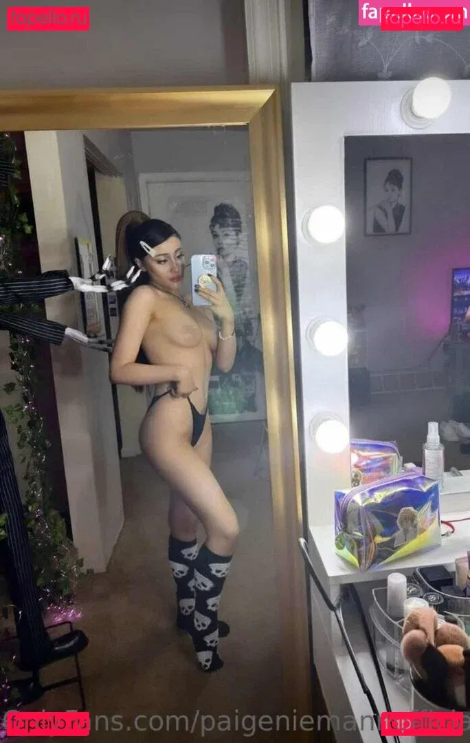 Paige Niemann Onlyfans Photo Gallery 