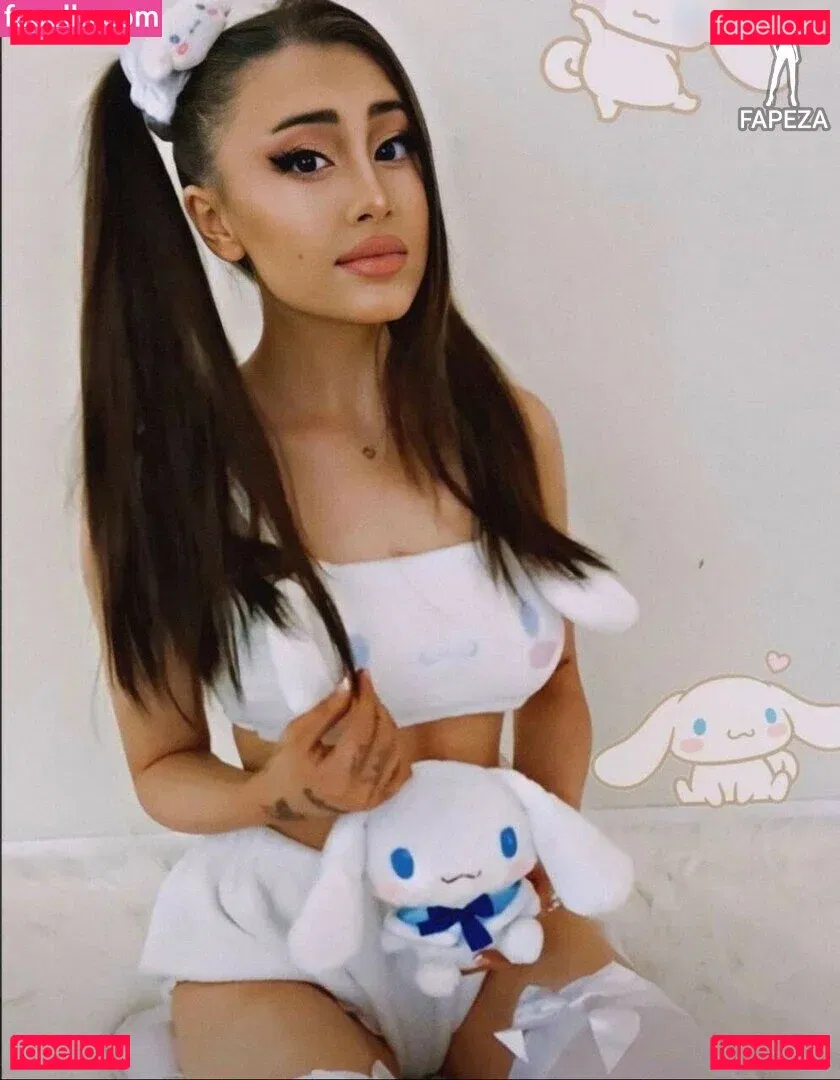 Paige Niemann Onlyfans Photo Gallery 