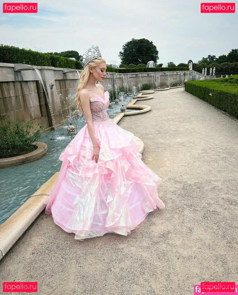 Paige Niemann Onlyfans Photo Gallery 