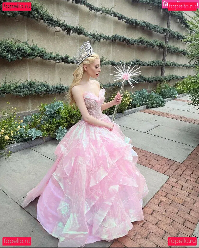 Paige Niemann Onlyfans Photo Gallery 