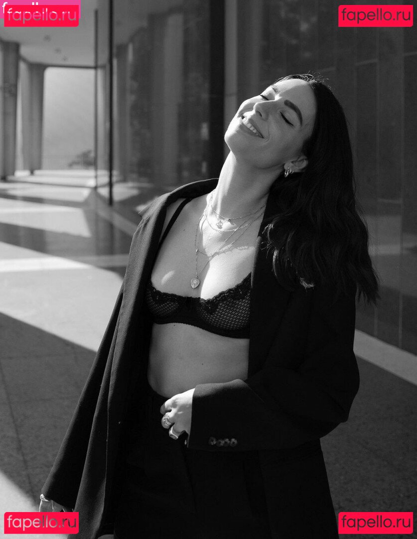 Jade Catta Preta Nude Onlyfans Photo 25
