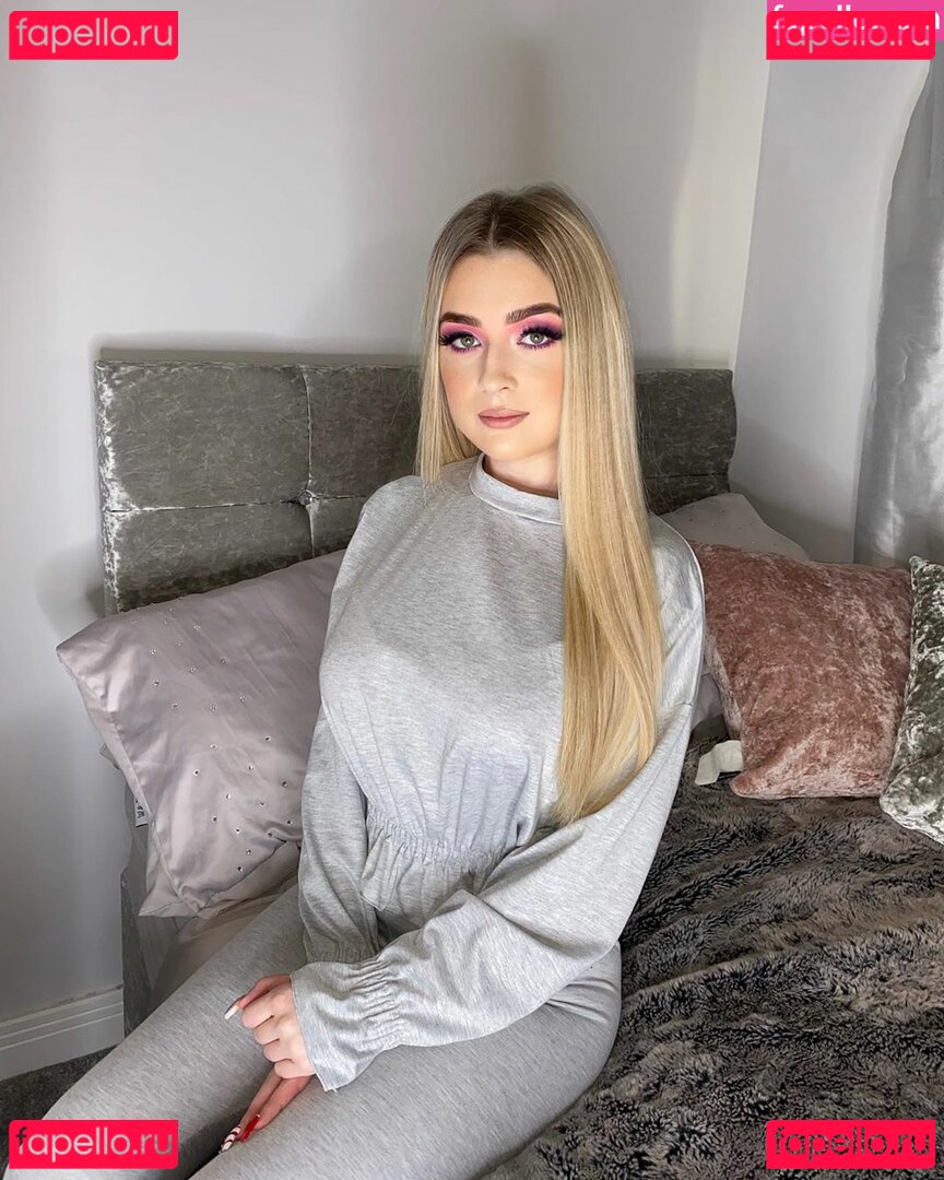 Alex Estelle Nude Onlyfans Photo 31