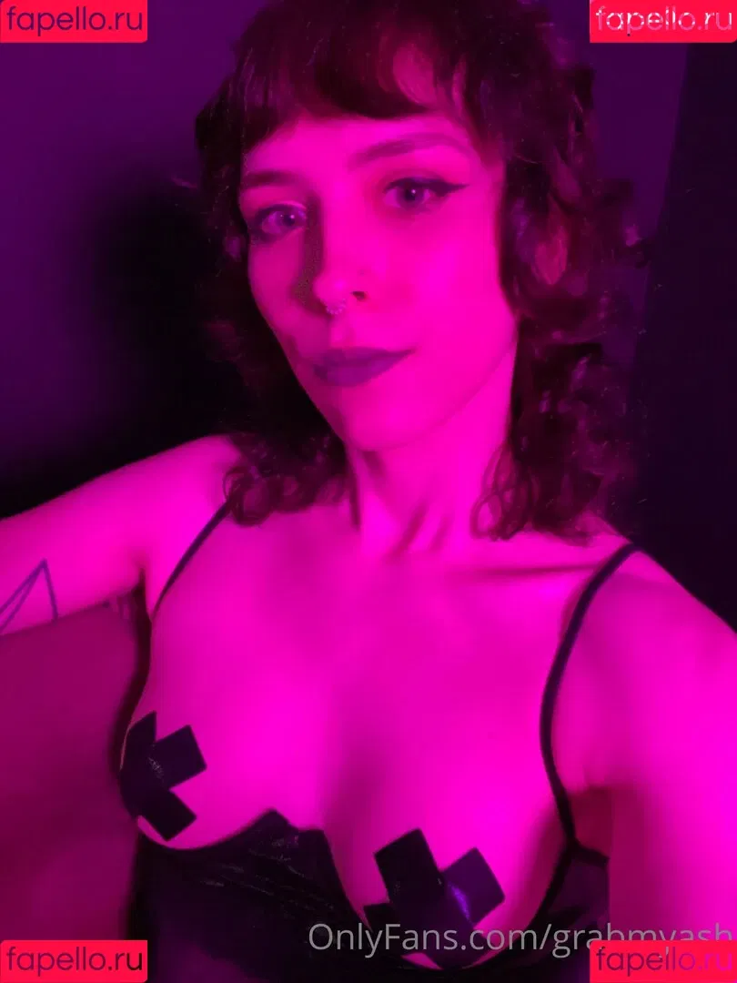 Grabmyash Onlyfans Photo Gallery 