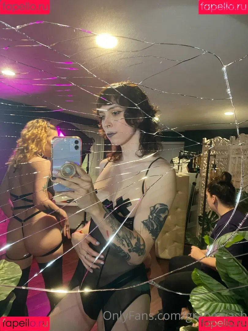 Grabmyash Onlyfans Photo Gallery 