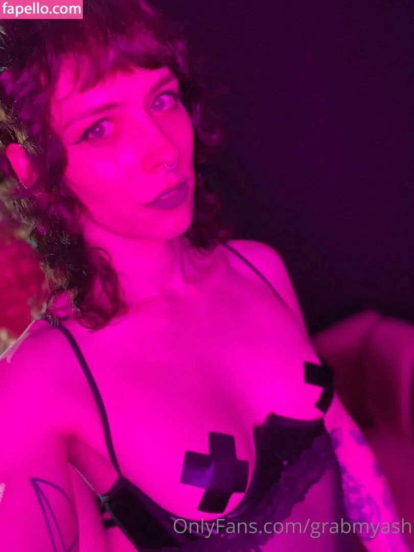 Grabmyash Onlyfans Photo Gallery 