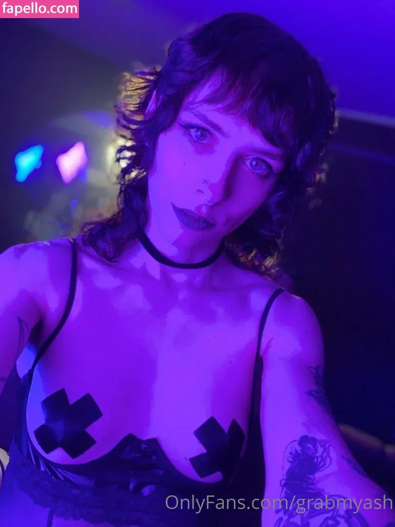 Grabmyash Onlyfans Photo Gallery 