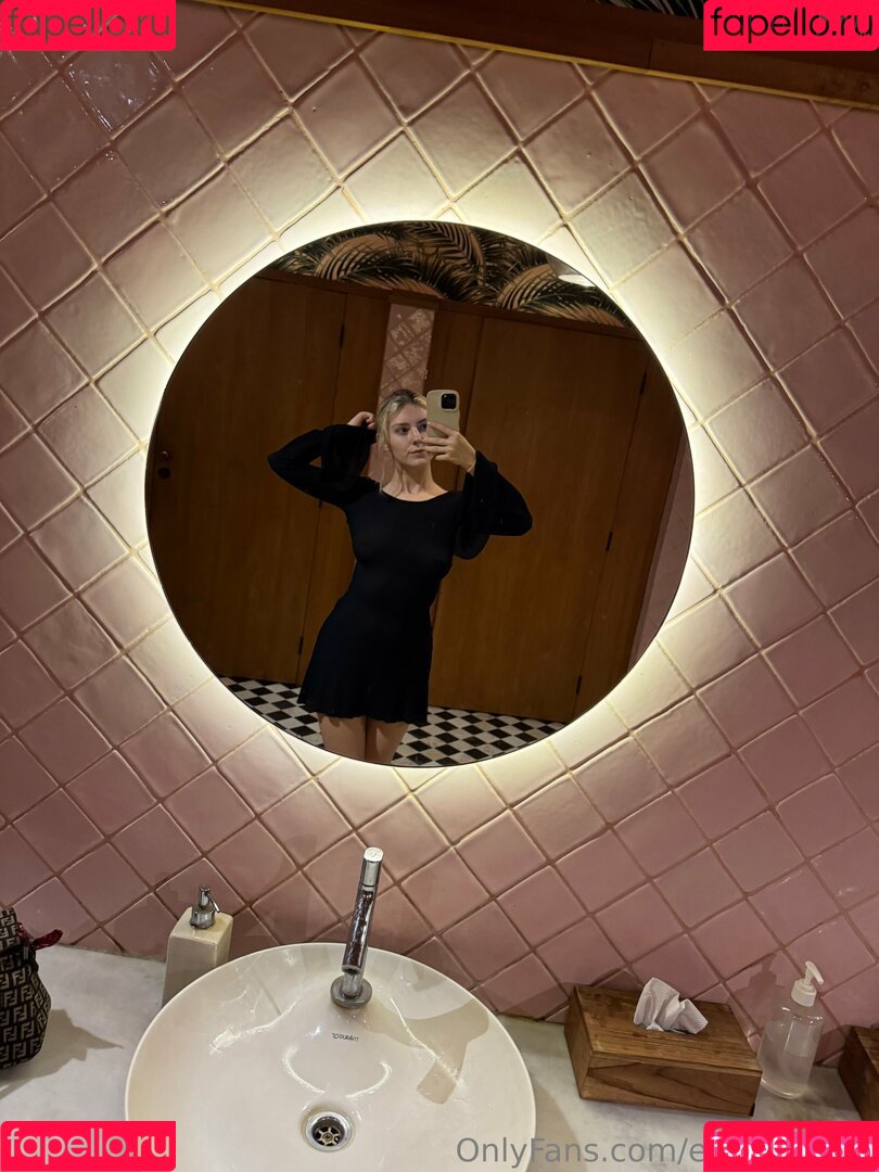 evaelfiefree Onlyfans Photo Gallery 