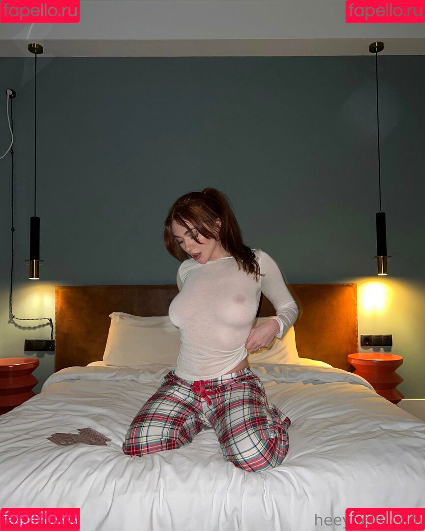 Heeyhelly Onlyfans Photo Gallery 