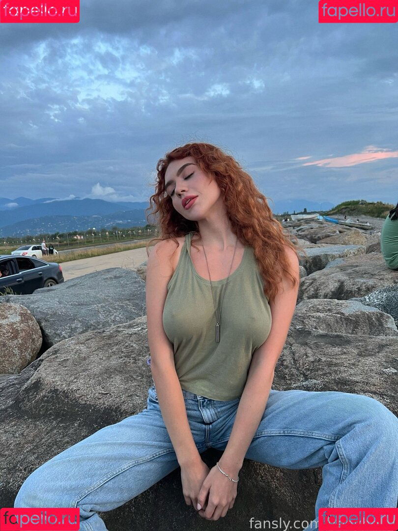 Heeyhelly Onlyfans Photo Gallery 